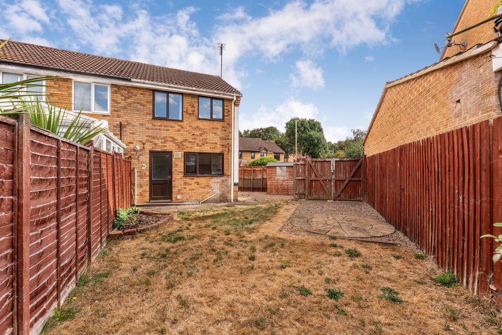 Winchester Close